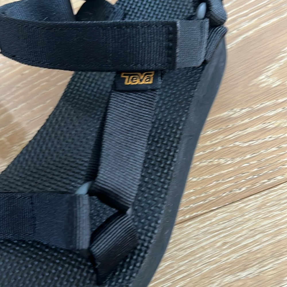 Teva Flatform Universal Sandals - Picture 7 of 9